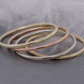 Solid gold smooth skinny stack ring
