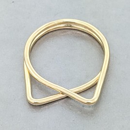 Gold cat ring