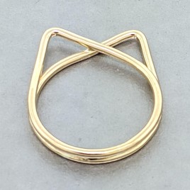 Gold cat ring