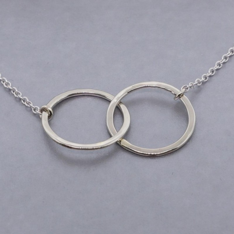 solid-gold-interlocking-rings-necklace (1).jpg
